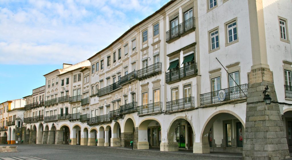 morar em évora