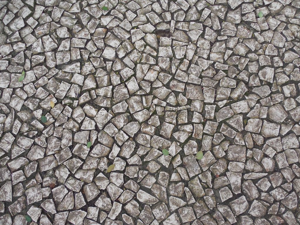 Lagoas de Pedra em Portugal: Refúgios Naturais para Descobrir