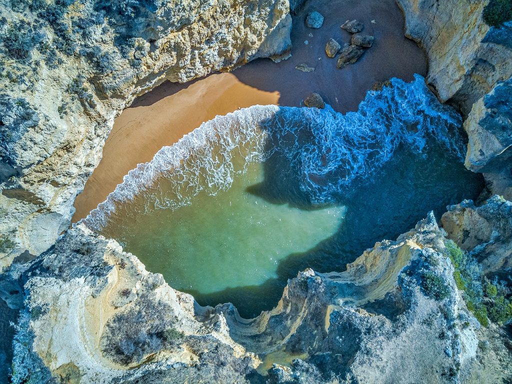 Cascadas de Aveiro: Agua Natural y Refugios Verdes