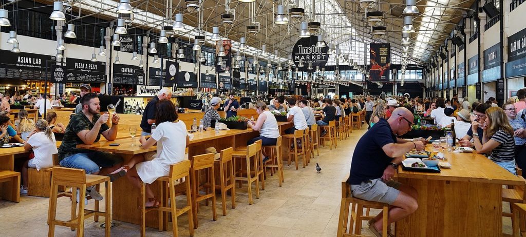 Restaurantes em Aljezur abertos agora: onde comer sem perder tempo